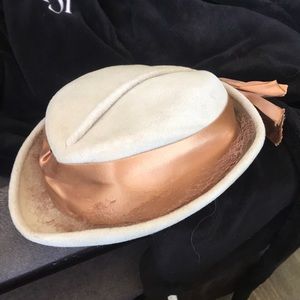 Rare vintage Leslie James hat.